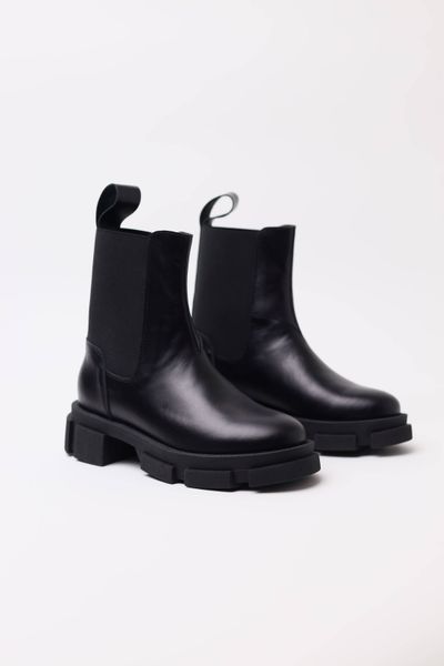 Black Leather Women's Chelsea Boots - Wool EU 38