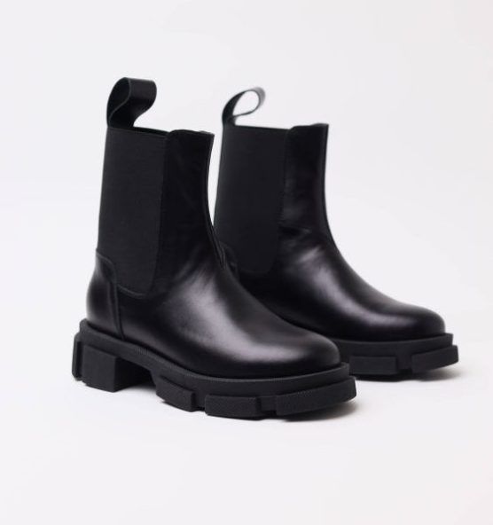 Black Leather Women's Chelsea Boots - Leather Lining, EU 41