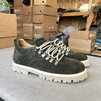 Suede Hicker Shoes (khaki) EU38