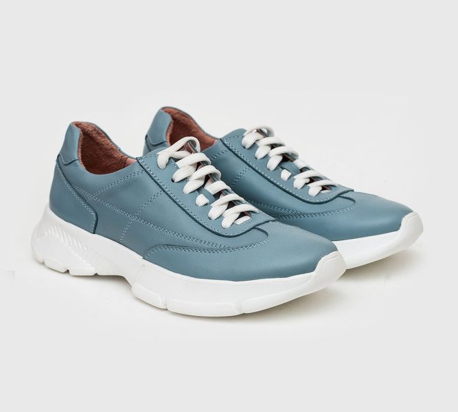 Blue leather sneakers EU 36