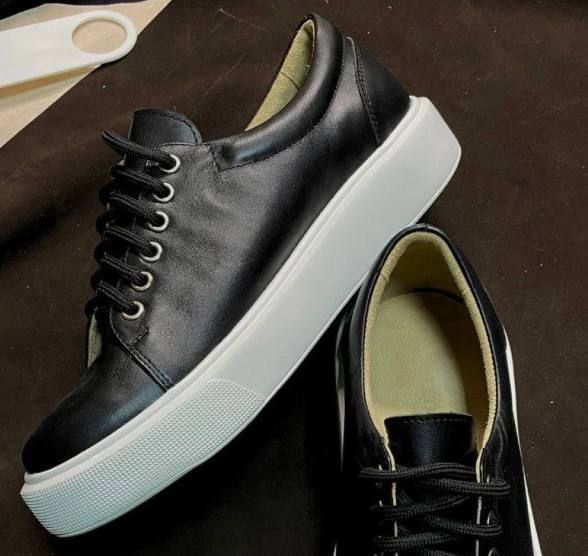 Leather Sneakers (notte) EU41