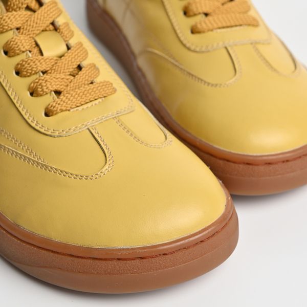 Leather Anatomacal Sneakers (butter) EU36