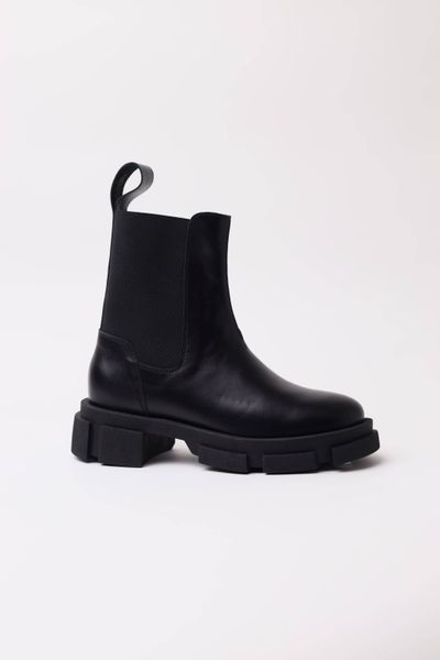 Black Leather Women's Chelsea Boots - Wool EU 36